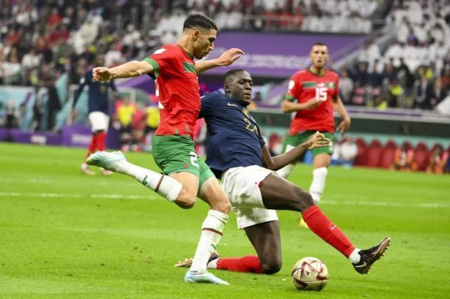 hakimi-achraf-mar-vs-konate-ibra.jpg
